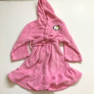 Hello Kitty size 4 bath robe